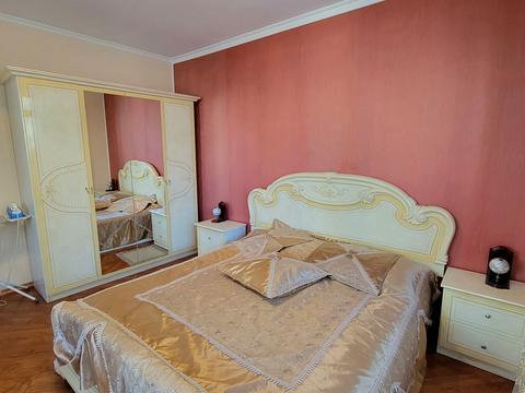 квартира за адресою Дніпровська набережна вул., 25