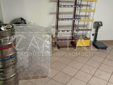 комерційна за адресою Андрія Малишка вул., 1