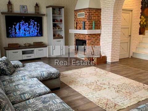 дом по адресу Добровольців вул.