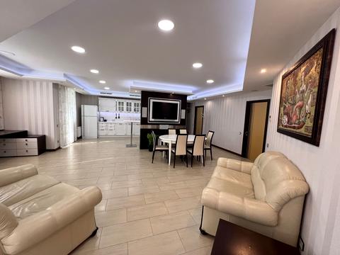 квартира за адресою Максимовича вул., 3Г