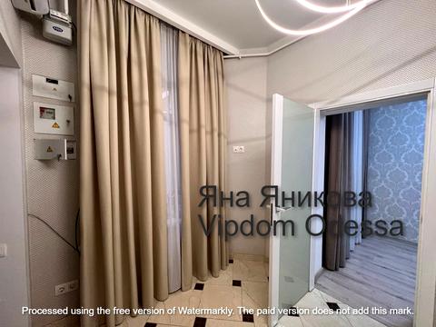 комерційна за адресою Успенська вул. (Чичерина), 25
