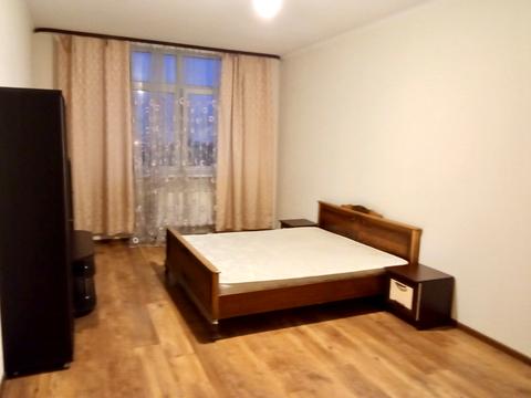 квартира по адресу Семьи Кульженков ул. (Дегтяренко Петра), 35