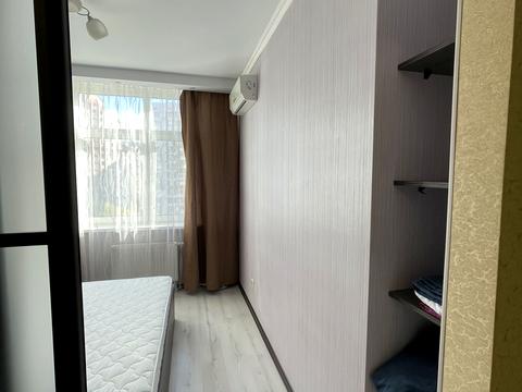 квартира за адресою Анни Ахматової вул., 22