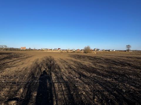 участок по адресу с. Угорники, 