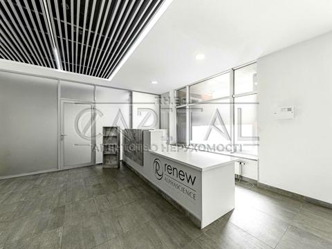 комерційна за адресою Антоновича вул. (Горького), 131