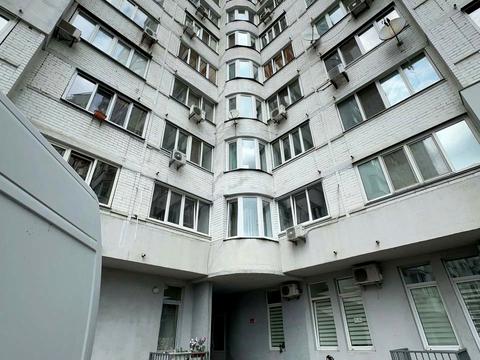 квартира по адресу Миколы Бажана просп., 10