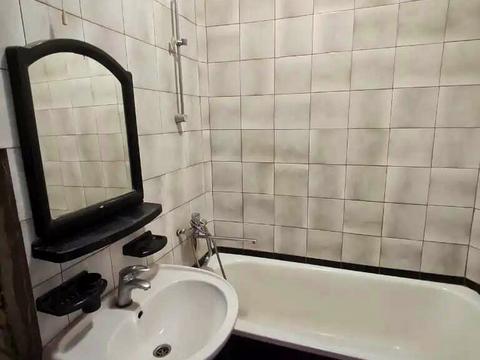 квартира за адресою Богдана Хмельницького просп. (Героїв Сталінграда), 8