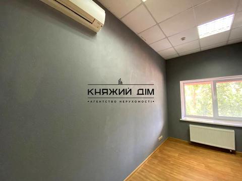 коммерческая по адресу Алексея Тихого ул. (Виборзька), 42-А