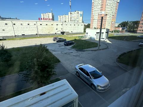 квартира по адресу Гвардейцев-Широнинцев ул., 70-Б