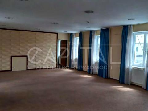 коммерческая по адресу Музейний пер., 4