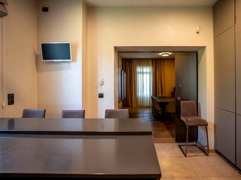 дом по адресу с. Петропавловская борщаговка, Прорізна, 38