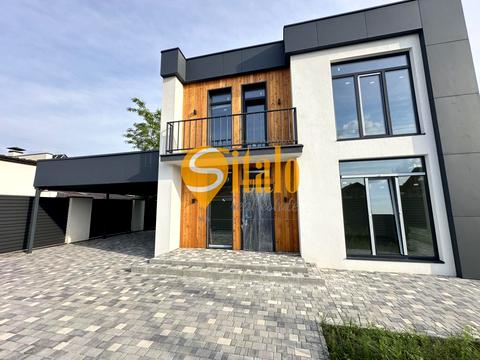 дом по адресу Центральна, 177