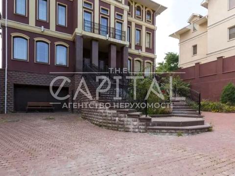 комерційна за адресою Лук'янівська вул., 23