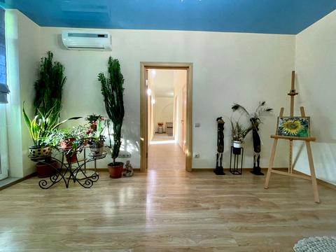 квартира за адресою Олени Пчілки вул., 2