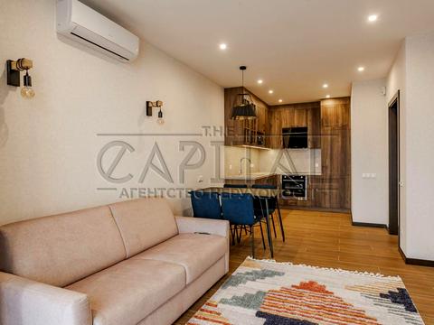 квартира за адресою Дніпровська набережна вул., 20-А