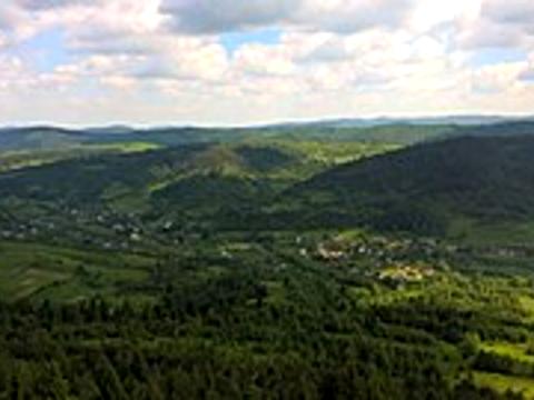 ділянка за адресою с. Ясениця-Замкова, 