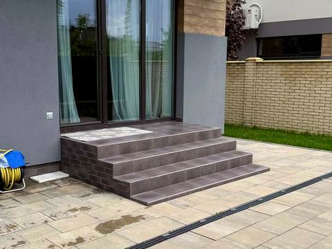 будинок за адресою с. Байківці, Комерційна