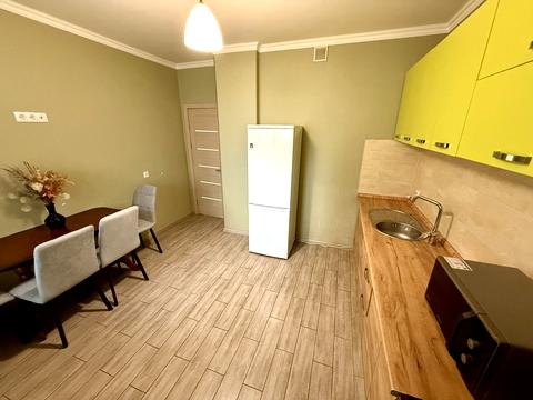 квартира по адресу Олены Пчилки ул., 8