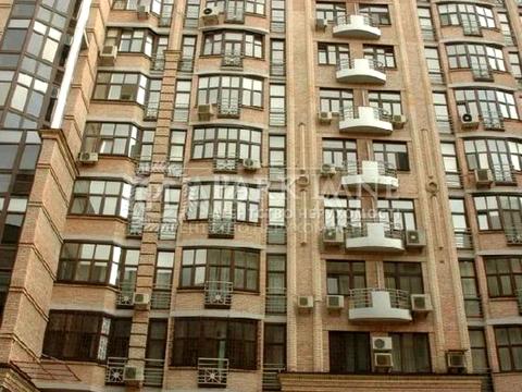 паркомісце за адресою Паторжинського вул., 14