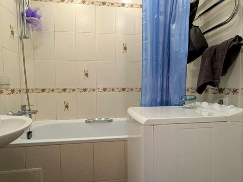 квартира за адресою Михайла Драгоманова вул. (Димитрова), 52