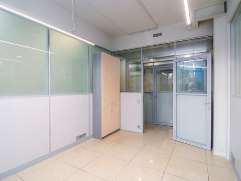 комерційна за адресою Спортивна пл., 3
