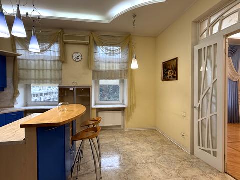 квартира за адресою Французький бульв., 11а