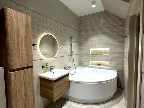 будинок за адресою Центральна вул.