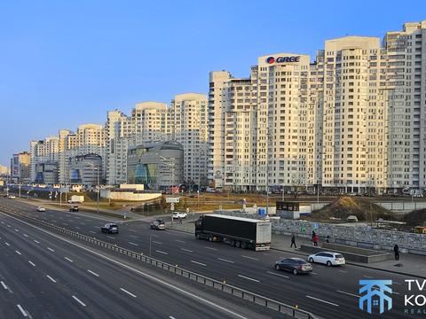 квартира за адресою Миколи Бажана просп., 10