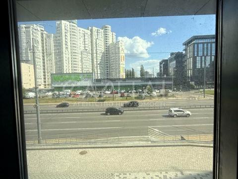 комерційна за адресою Миколи Міхновського бульв. (Дружби народів), 13-А