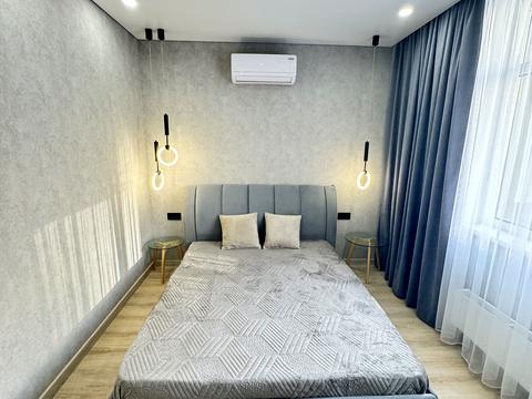 квартира по адресу Олександра Олеся ул., 5