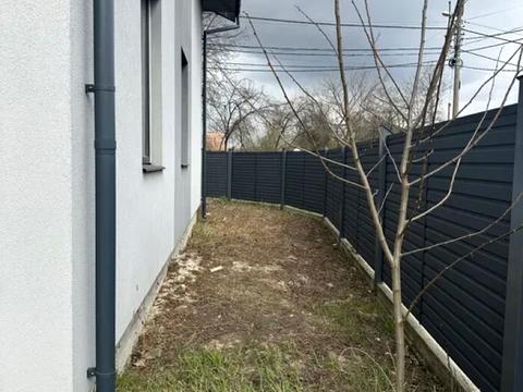 будинок за адресою Центральна вул., 11