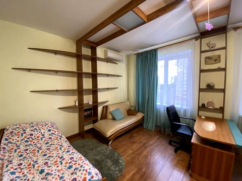 квартира за адресою Микільсько-Слобідська вул., 4-В
