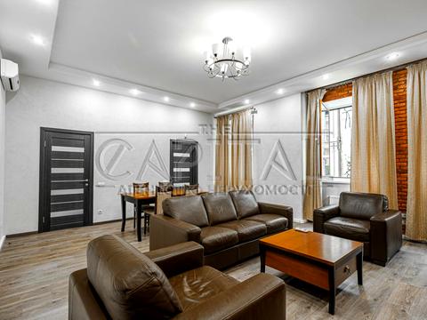 комерційна за адресою Воздвиженська вул., 42