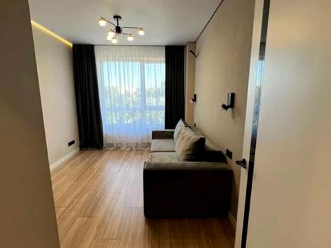 квартира за адресою Роксоляни вул., 33а