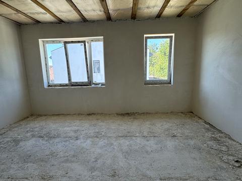 будинок за адресою Молодіжна вул.