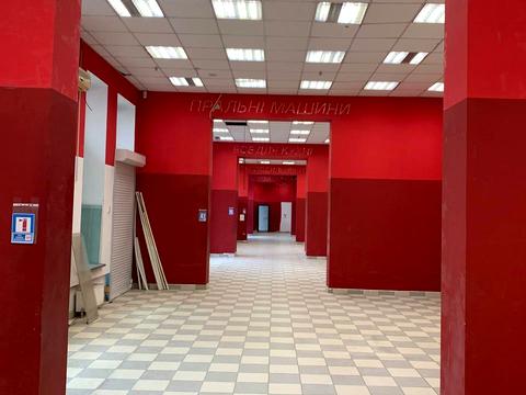 комерційна за адресою Кардинала Любомира Гузара вул., 15