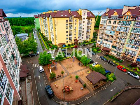 квартира за адресою Академіка Лебедєва вул., 1