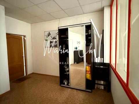 комерційна за адресою Робоча вул., 23В