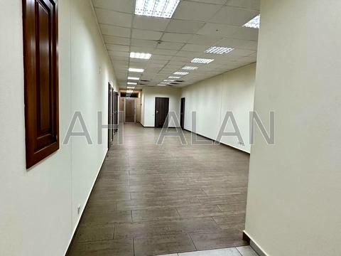 комерційна за адресою Новокостянтинівська вул., 13/10