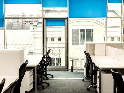 комерційна за адресою Сім'ї Прахових вул. (Гайдара), 58/10