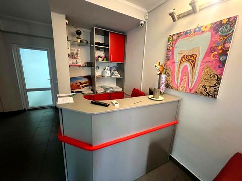 комерційна за адресою Новорічна вул., 73