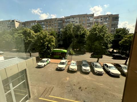 комерційна за адресою Перемоги вул., 53