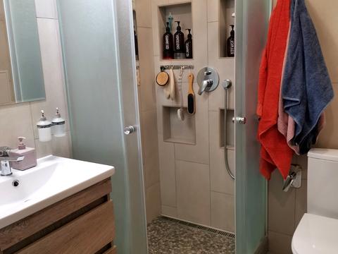 квартира за адресою Героїв Небесної Сотні просп., 28