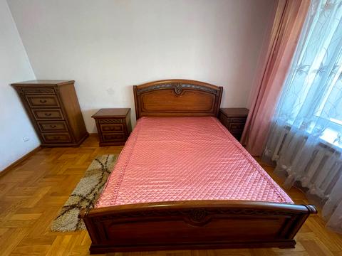 квартира за адресою Анни Ахматової вул., 31