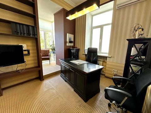 комерційна за адресою Велика Васильківська вул. (Червоноармійська), 76