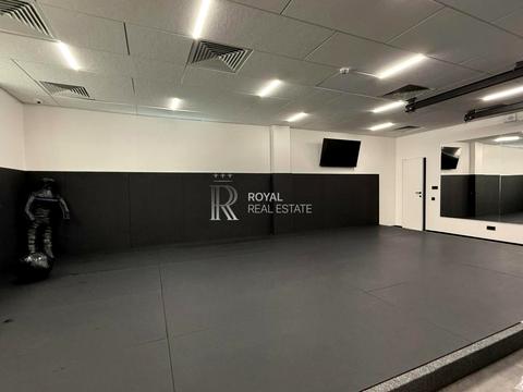 комерційна за адресою Сім'ї Прахових вул. (Гайдара), 54