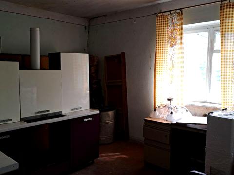комерційна за адресою Центральна, 2а