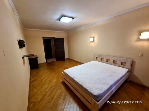квартира за адресою Введенська вул., 3