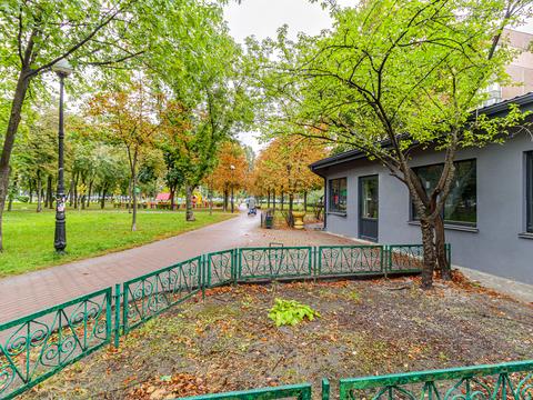 комерційна за адресою Йорданська вул. (Лайоша Гавро), 17-Б