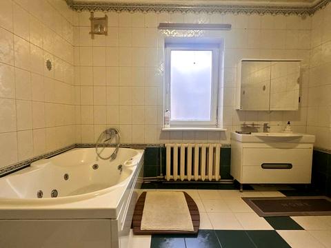 будинок за адресою Лабораторна вул., 16